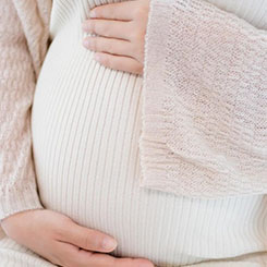 厂二代📋们看似在流量红🌌海里游🇹🇦👋刃有余🈵🇵🇭，但鲜花着锦之下😽